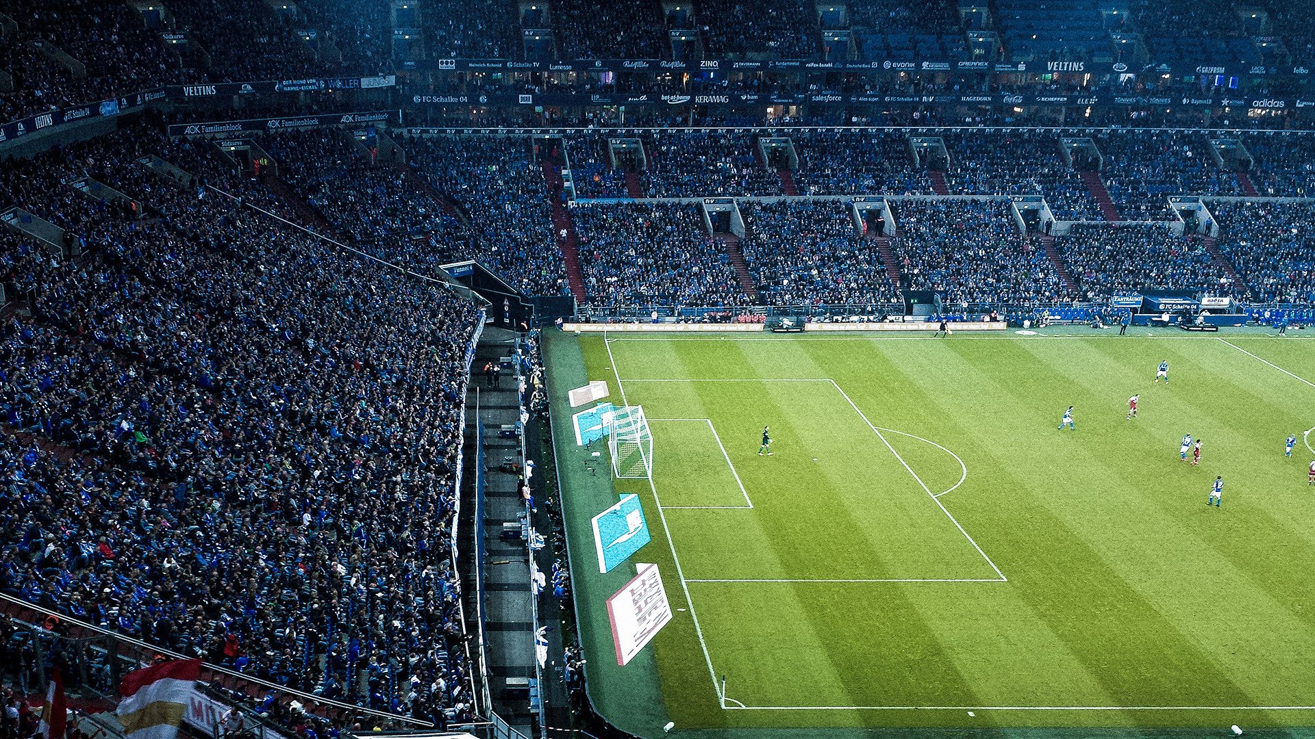 美网抢七大战对决在即！上海申花演练定位球，洛杉矶快船密集防守应对